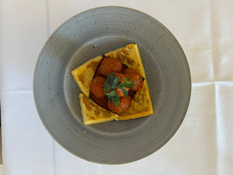 Polpette di melanzane livornese con cecina