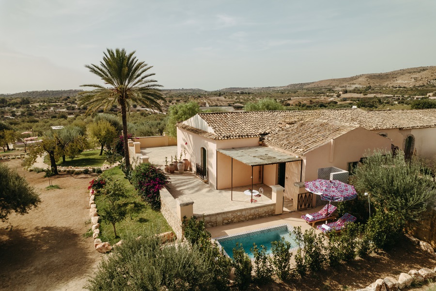 alessandro enriquez - boutique resort Braccialieri
