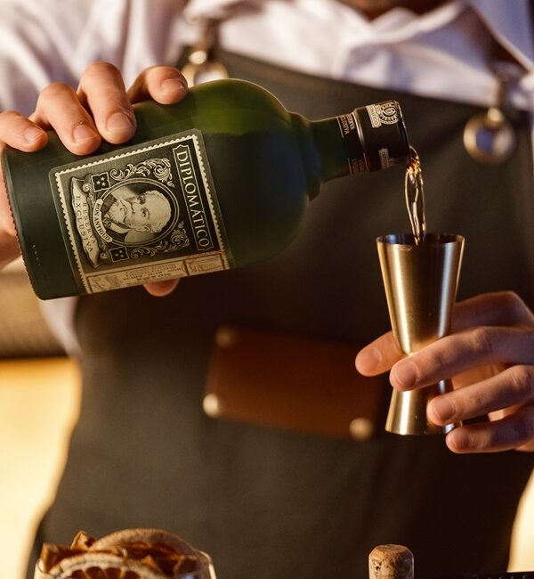 Diplomático Rum lancia “Artisans of Taste”